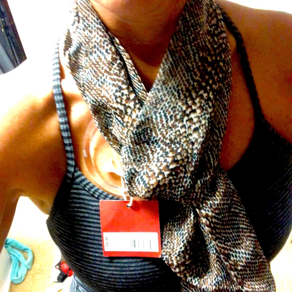 Scarf that looks like snake skin